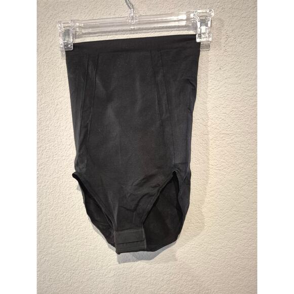 Spanx Women's Size Small Shapewear Bodysuit Black - Picture 1 of 7